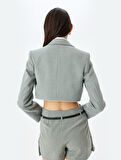 Uzun Kollu Kruvaze Crop Blazer Ceket