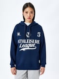 Şardonlu Kapüşonlu Kolej Baskılı Oversize Sweatshirt