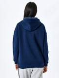 Şardonlu Kapüşonlu Kolej Baskılı Oversize Sweatshirt