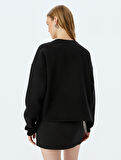Şardonlu Bisiklet Yaka Taş Detaylı Uzun Kollu Oversize Sweatshirt