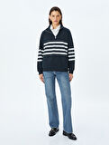 Yarım Fermuarlı Çizgili Oversize Sweatshirt