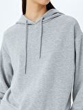 Çift Kumaş Kullanımlı Üç İplik Kapüşonlu Oversize Sweatshirt