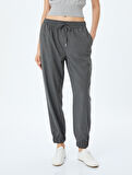 Beli Bağlamalı Cepli Jogger Pantolon