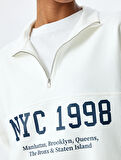 Üç İplik Uzun Kollu Yarım Fermuarlı Dik Yaka Baskılı Sweatshirt