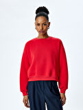 Rahat Kalıp Bisiklet Yaka Uzun Kollu Basic Sweatshirt