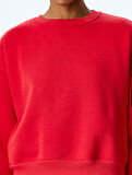 Rahat Kalıp Bisiklet Yaka Uzun Kollu Basic Sweatshirt