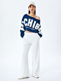 Şardonlu Slogan Baskılı Kayık Yaka Uzun Kollu Crop Sweatshirt