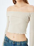 Omzu Açık Madonna Yaka Slim Fit Crop Uzun Kollu Tişört