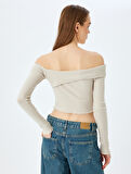 Omzu Açık Madonna Yaka Slim Fit Crop Uzun Kollu Tişört