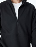 Kanguru Cepli Uzun Kollu Basic Yarım Fermuarlı Sweatshirt