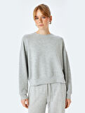 Rahat Kalıp Viskon Uzun Kollu Bisiklet Yaka Basic Sweatshirt