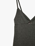 Derin V Yaka Slim Fit Midi Boy İnce Askılı Kalem Elbise