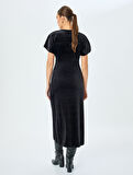 V Yaka Slim Fit Yarasa Kol Midi Uzun Kadife Elbise