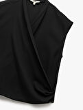 Krep Kumaş Drape Detaylı Kolsuz Kruvaze Bluz