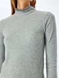Fırfırlı Dik Yaka Uzun Kollu Slim Fit Basic Tişört