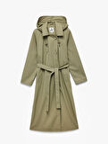 Düğmeli Kemer Detaylı Kruvaze Yaka Çıkarılabilir Kapüşonlu Uzun Trençkot
