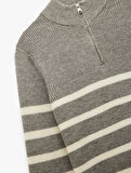 Uzun Kollu Çizgili Yarım Fermuarlı Triko Kazak