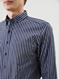 LCWAIKIKI Classic LACİVERT Regular Fit Uzun Kollu Çizgili Erkek Gömlek