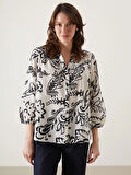 LCWAIKIKI Classic Siyah Kaçık Yaka Çiçekli Kadın Bluz