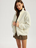 Fermuarlı Dik Yaka Cep Detaylı Oversize Peluş Sweatshirt