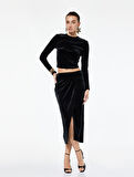 Slim Fit Drapeli Yırtmaçlı Kruvaze Midi Kadife Etek