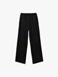 Krep Kumaş Beli Lastikli Düz Bol Paça Pantolon