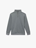 Dokulu Uzun Kollu Yarım Fermuarlı Sweatshirt
