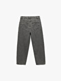 Pamuklu Rahat Kesim Denim Pantolon