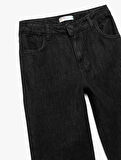Pamuklu Rahat Kesim Denim Pantolon
