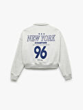 Şardonlu Uzun Kollu Cepli Arkası Baskılı Fermuarlı Sweatshirt