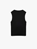 Basic Slim Fit Dik Yaka Modal Kolsuz Bluz