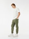 Beli Bağcıklı Kargo Cep Detaylı Pamuklu Rahat Kesim Gabardin Jogger Pantolon