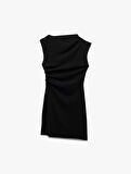 Krep Scuba Kumaş Kolsuz Bisiklet Yaka Drapeli Mini Elbise