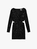 Payetli Pencere Detaylı Uzun Kollu V Yaka Mini Bodycon Abiye Elbise