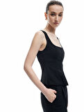 Krep Scuba Kumaş Kare Yaka Kolsuz Peplum Bluz