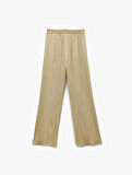 Regular Fit Cepli Pile Detaylı Geniş Paça Kumaş Pantolon
