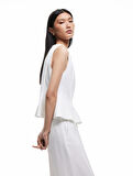 Peplum Kesim Yuvarlak Yaka Kolsuz Bluz