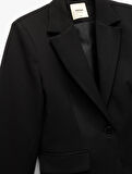 Uzun Kollu Kapaklı Cepli Kruvaze Blazer Ceket