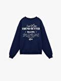 Şardonlu Uzun Kollu Rahat Kesim Bisiklet Yaka Yıldız Dikiş Detaylı Baskılı Sweatshirt