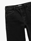 Cep Detaylı Rahat Kesim Pamuklu Denim Pantolon