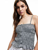 Düğme Detaylı İp Askılı Bürümcük Slim Fit Crop Bluz
