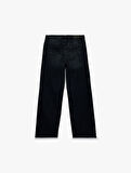 Pamuklu Cep Detaylı Bol Paça Denim Pantolon