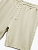 Pamuklu Cep Detaylı Beli Bağcıklı Bermuda Şort