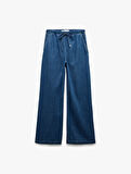 Beli Bağcıklı Pamuklu Düz Paça Cepli Jean Pantolon - Straight Jeans
