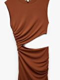 Kolsuz Drapeli Pencere Detaylı Bisiklet Yaka Uzun Bodycon Elbise