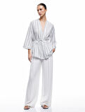 Rahat Kalıp Kemer Detaylı 3/4 Geniş Kollu Uzun Kimono