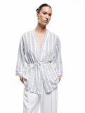 Rahat Kalıp Kemer Detaylı 3/4 Geniş Kollu Uzun Kimono