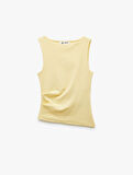 Kayık Yaka Kolsuz Slim Fit Asimetrik Bluz