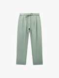 Viskon Kumaş Regular Fit Cepli Pile Detaylı Kemerli Culotte Kumaş Pantolon