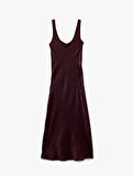 Slim Fit Kolsuz U Yaka Kalın Askılı Uzun Saten Elbise